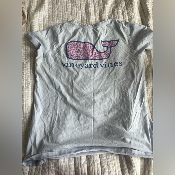 Vineyard Vines womens t-shirt. Size m - Picture 2 of 2